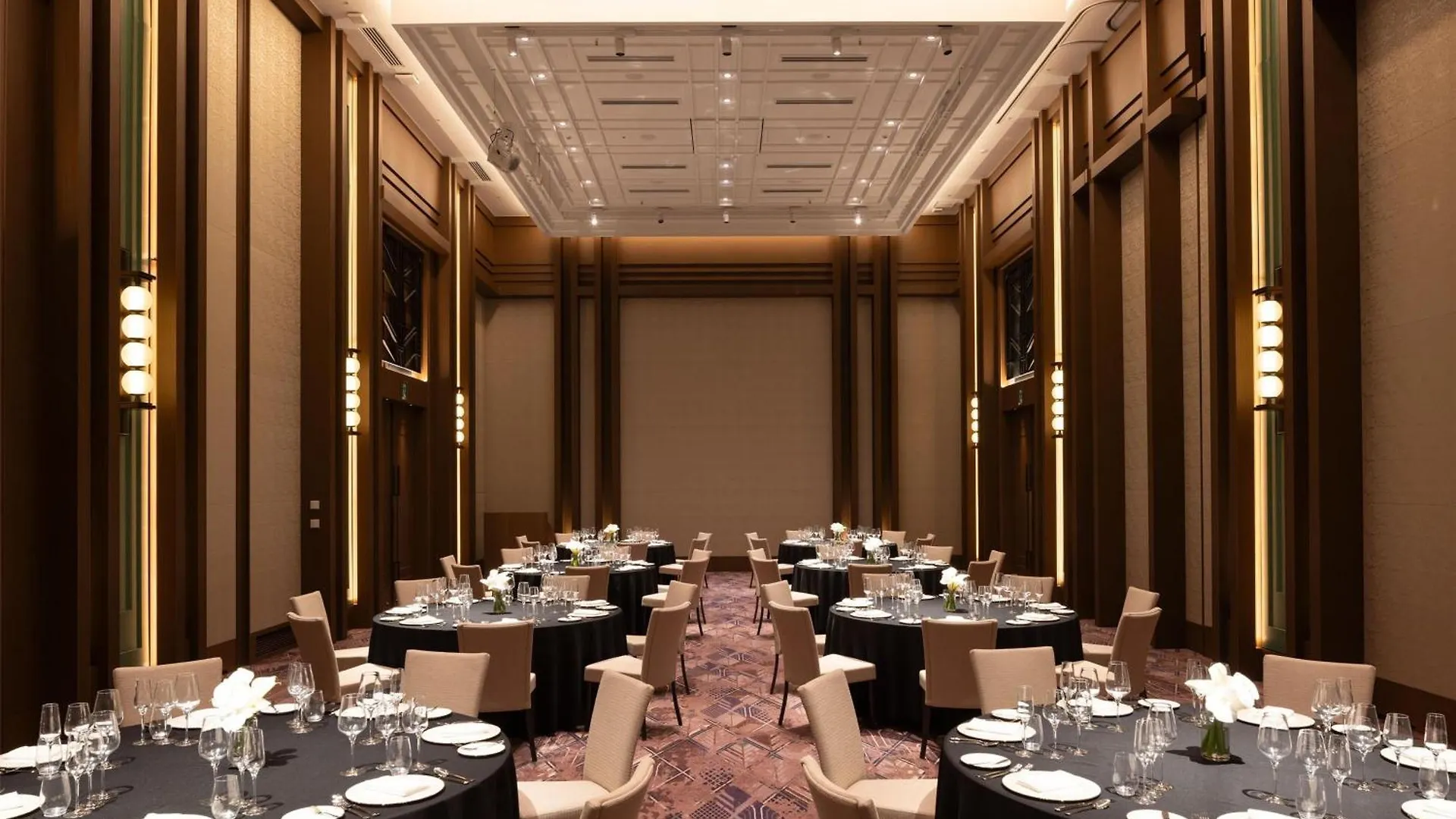 Waldorf Astoria Osaka 호텔