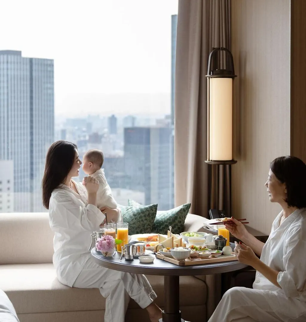Hotel Waldorf Astoria Ōsaka 5*,